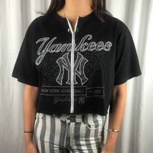 Yankees Zipper Crop Top